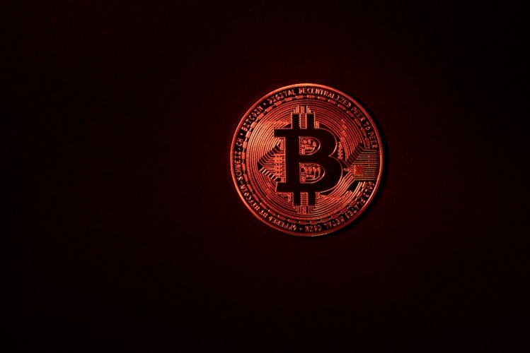 Bitcoin Weekly RSI Points To More Upside, But Can the Bulls Defend $107,000?