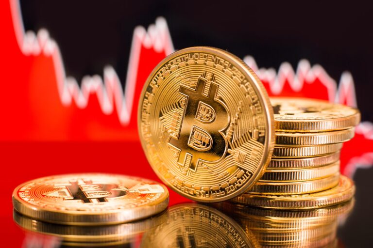 Bitcoin Plunges To $105k As Investors Shift To Gold After Crypto Carnage