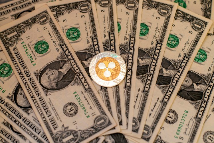 XRP Showing Strength, Analyst Points To $4 Potential