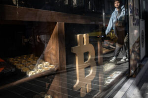 A Bitcoin Cautionary Tale: How This Popular Trader Went From $100 Million To Less Than $1,000